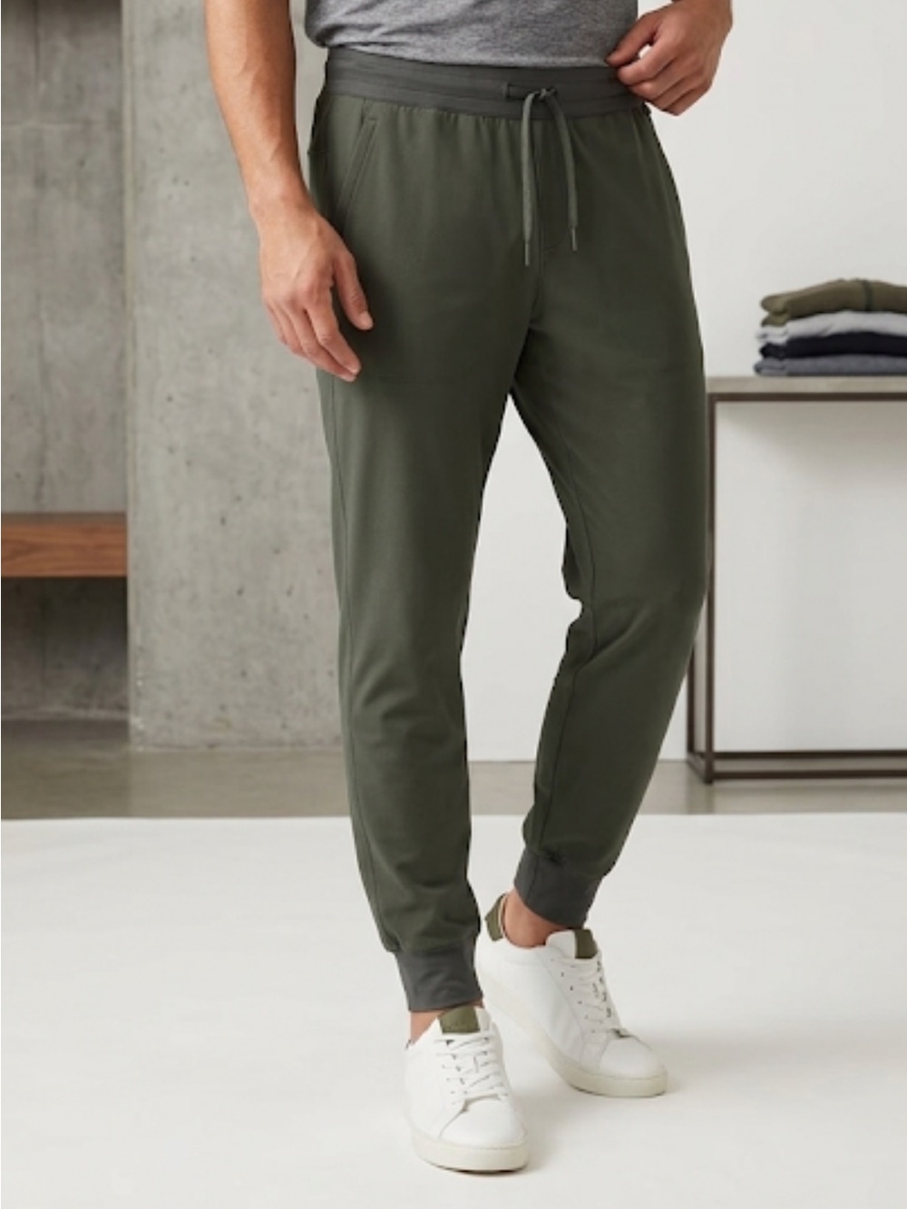 Zella Men's Olive Green Jogger Pants